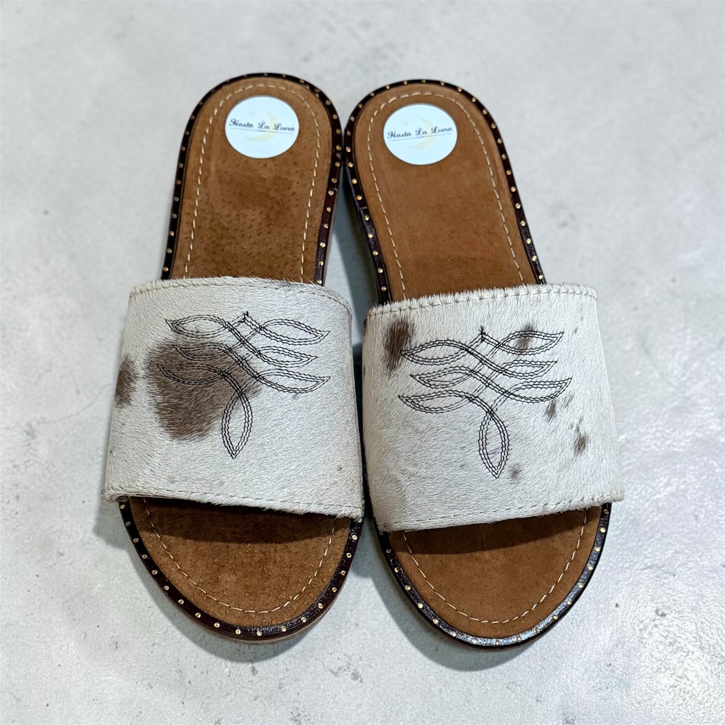 White and Tan Women's Cowhide Sandals (Size 9)