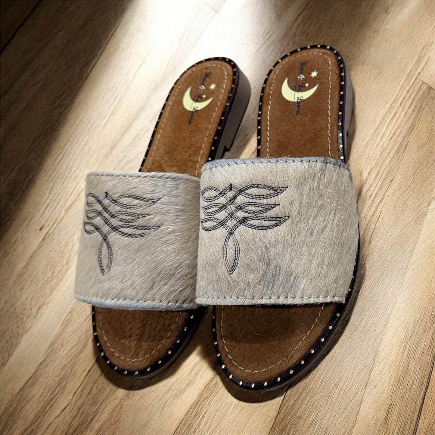 Cream Cowhide Sandals (size 8)